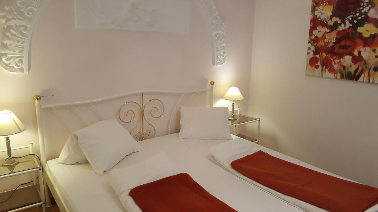 Appartements Andrea Klosterneuburg Buitenkant foto