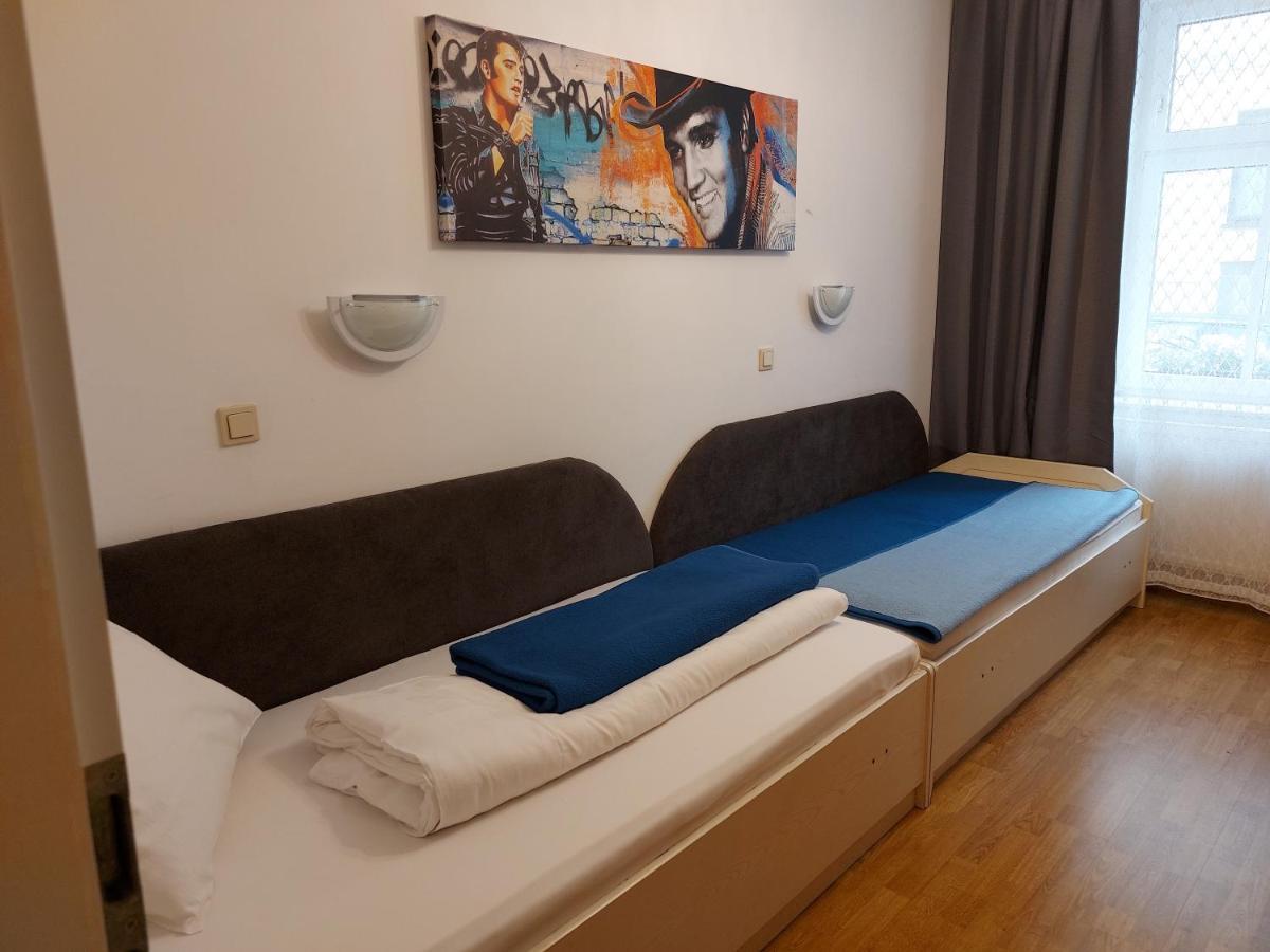 Appartements Andrea Klosterneuburg Buitenkant foto